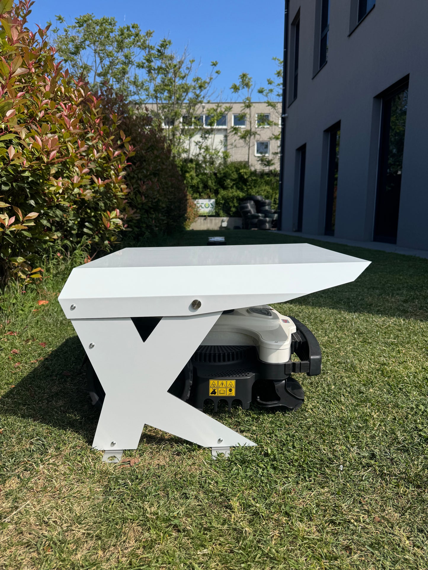 Garaža RobotShield M